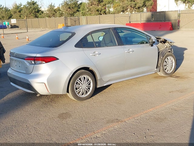 Toyota COROLLA LE 2022 5YFEPMAE9NP316688 Image 4