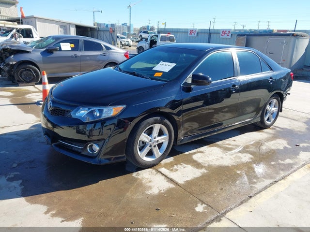4T1BF1FKXEU340077 Toyota CAMRY SE