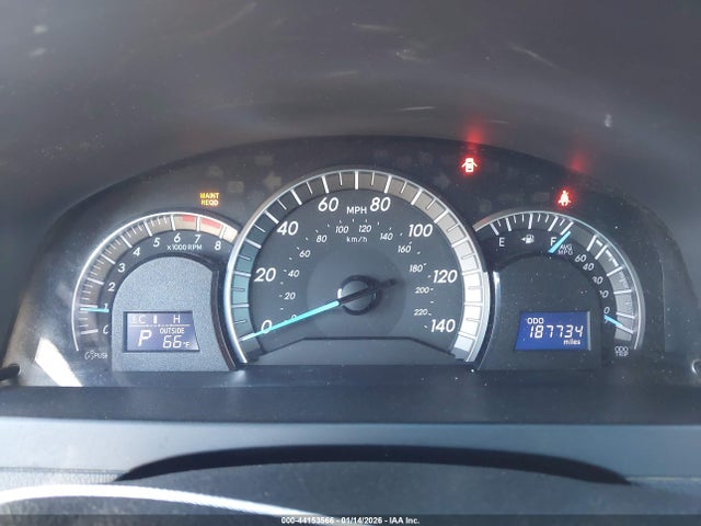 4T1BF1FKXEU340077 Toyota CAMRY SE