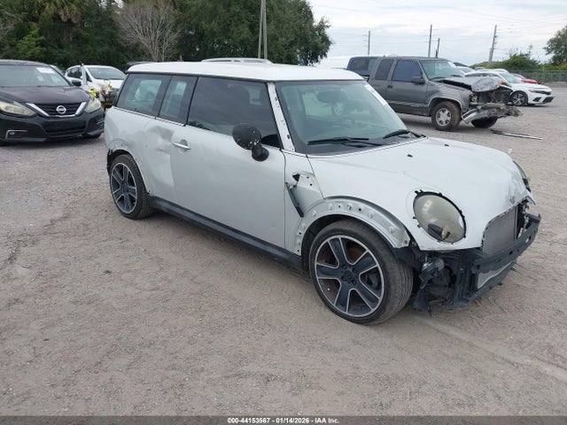 2011 MINI COOPER CLUBMAN WMWZF3C55BTY00807