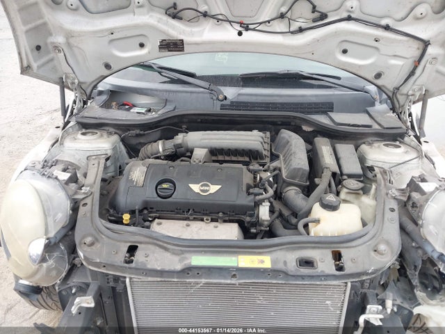 2011 MINI COOPER CLUBMAN WMWZF3C55BTY00807 Photo 9