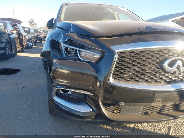 5N1DL0MM5KC528832 Infiniti QX60 LUXE