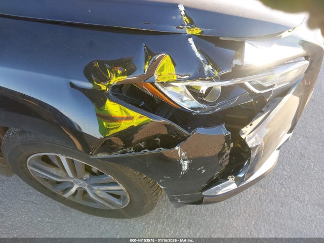 5N1DL0MM5KC528832 Infiniti QX60 LUXE