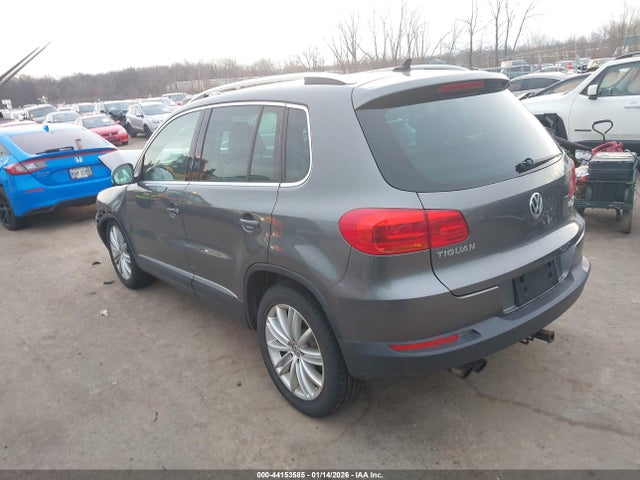 2013 VOLKSWAGEN TIGUAN WVGBV7AXXDW015277 Photo 2