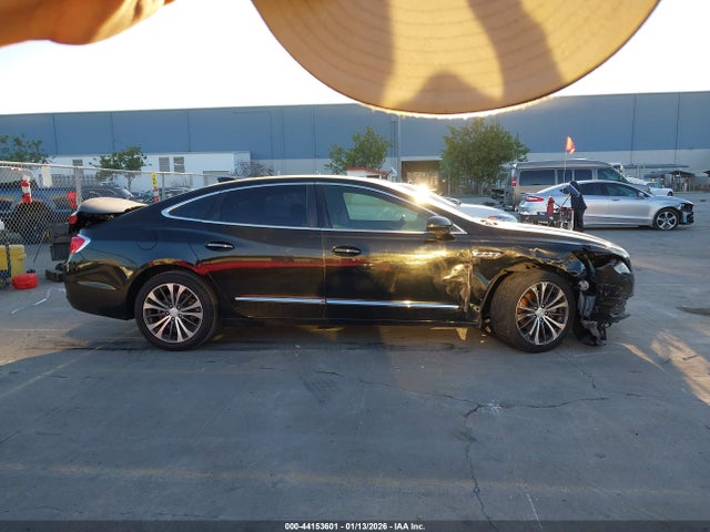 1G4ZP5SSXHU211382 Buick Lacrosse Essence