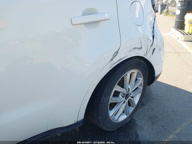 KIA SOUL + 2019 KNDJP3A54K7697257 Image 18