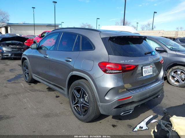 W1N4N4GB0NJ392778 Mercedes-Benz GLA 250