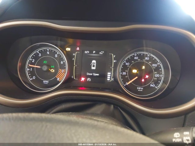 44153644 :رقم المزاد ، 1C4PJLCS1EW103586 vin ، 2014 Jeep Cherokee Latitude مزاد بيع