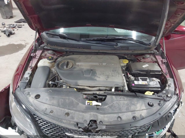 Aukcja sprzedaży 2015 Chrysler 200 S, vin: 1C3CCCDG8FN542833, numer aukcji: 44153648