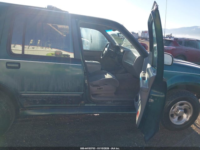 1996 FORD EXPLORER 1FMDU34X2TUB67807 Photo 4