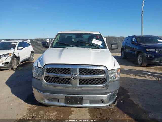 44153706 :رقم المزاد ، 1C6RR6FG3JS127116 vin ، 2018 Ram 1500 Tradesman  4x2 6'4 Box مزاد بيع