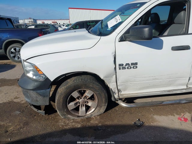 44153706 :رقم المزاد ، 1C6RR6FG3JS127116 vin ، 2018 Ram 1500 Tradesman  4x2 6'4 Box مزاد بيع