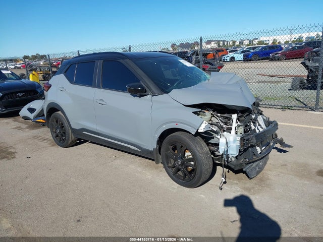 3N1CP5DV6PL523356 auction archive image