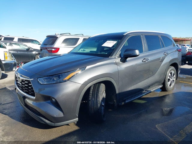 Toyota Highlander Xle 2023 5TDKDRAH5PS516576 Image 2