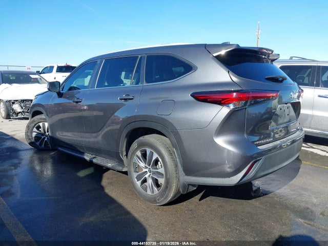Toyota Highlander Xle 2023 5TDKDRAH5PS516576 Image 3