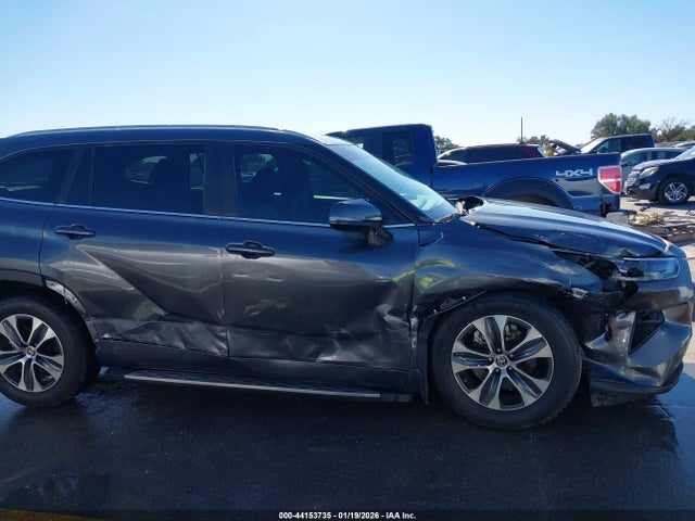 Toyota Highlander Xle 2023 5TDKDRAH5PS516576 Image 6