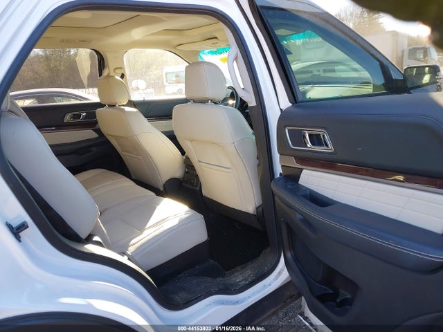 Продаж на аукціоні авто 2017 Ford Explorer Platinum, vin: 1FM5K8HT9HGA52285, номер лоту: 44153803