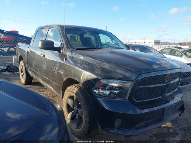 Продажа на аукционе авто 2018 Ram 1500 Express  4x2 5'7 Box, vin: 1C6RR6KT3JS295311, номер лота: 44153836
