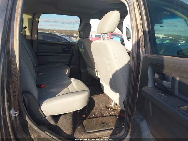 Продажа на аукционе авто 2018 Ram 1500 Express  4x2 5'7 Box, vin: 1C6RR6KT3JS295311, номер лота: 44153836