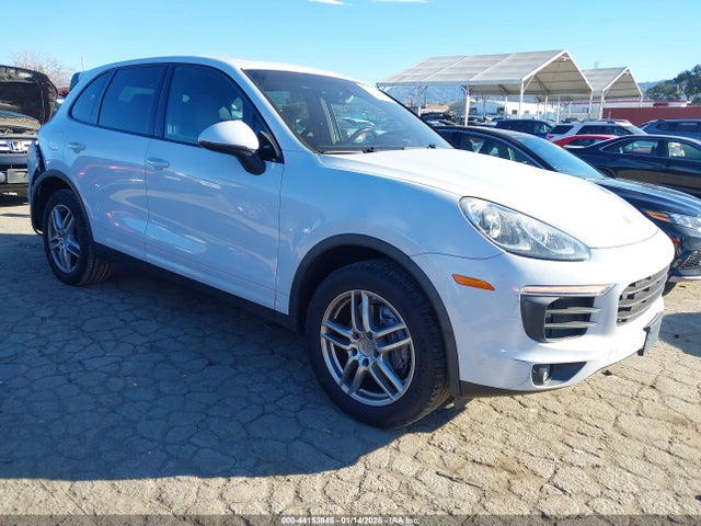 2016 PORSCHE CAYENNE WP1AA2A22GLA08217 Photo 0