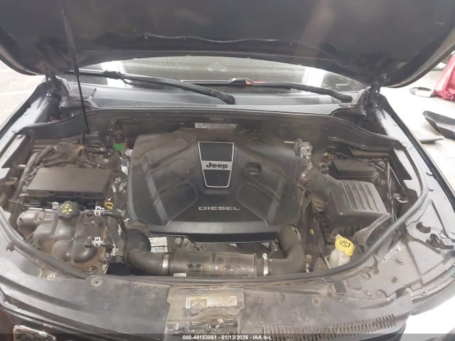 1C4RJFCM8GC395141 Jeep Grand Cherokee Overland
