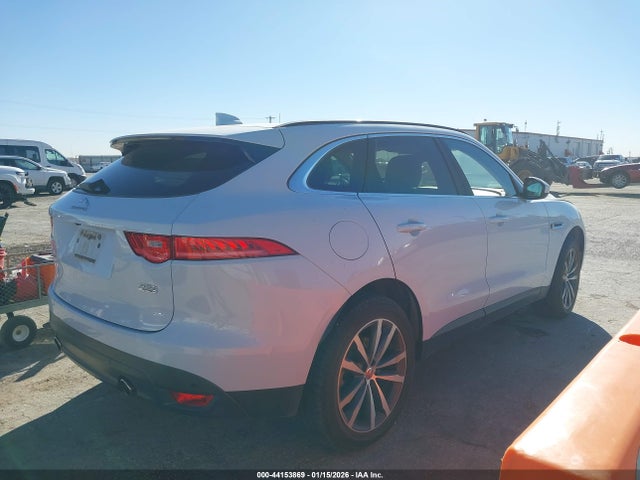 2017 JAGUAR F-PACE SADCK2BV7HA888705 Photo 3