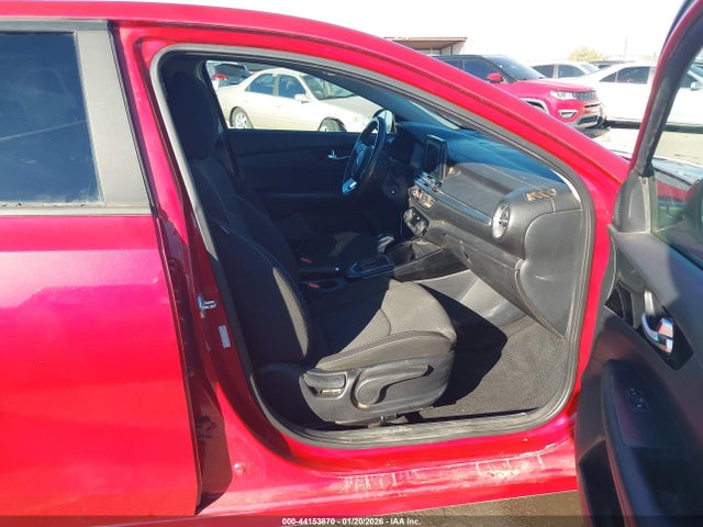 3KPF34AD9KE105530 KIA FORTE S