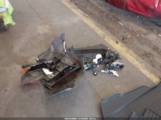 44153908 :رقم المزاد ، 5YJ3E1EA1KF298990 vin ، 2019 Tesla Model 3 مزاد بيع