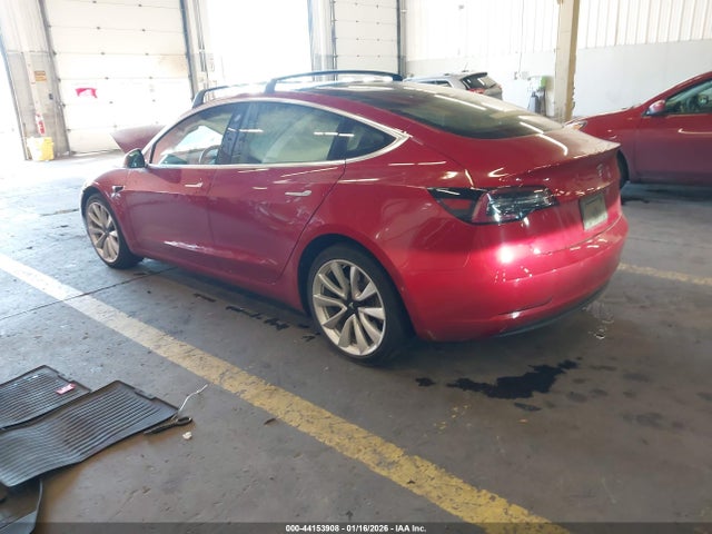 2019 TESLA MODEL 3 5YJ3E1EA1KF298990 Photo 2