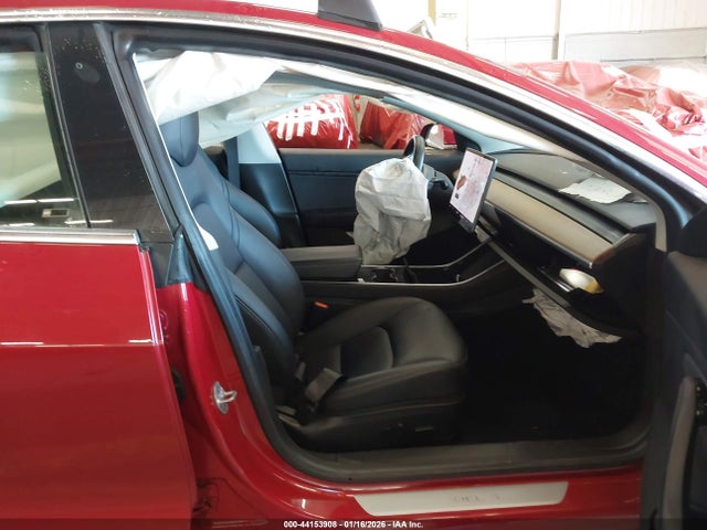 2019 TESLA MODEL 3 5YJ3E1EA1KF298990 Photo 4