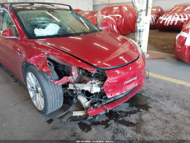 2019 TESLA MODEL 3 5YJ3E1EA1KF298990 Photo 5