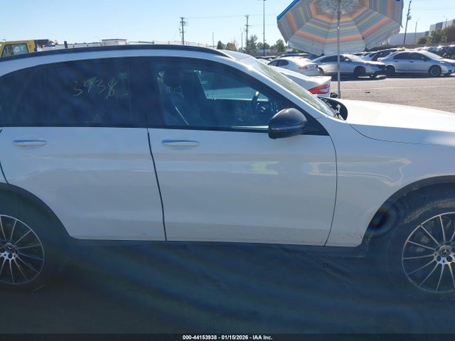 WDC0G4JB0JV045036 Mercedes-Benz GLC 300