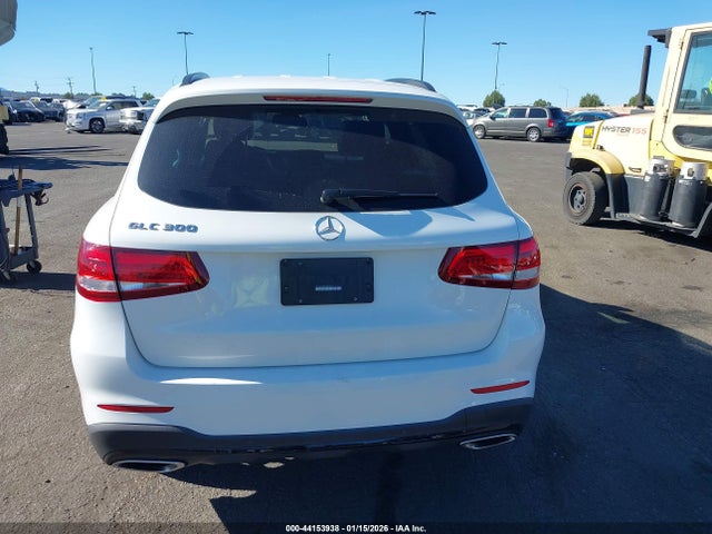 WDC0G4JB0JV045036 Mercedes-Benz GLC 300