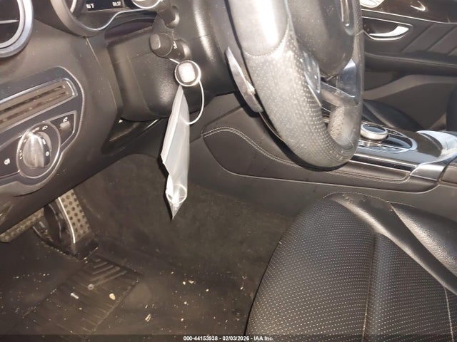 WDC0G4JB0JV045036 Mercedes-Benz GLC 300