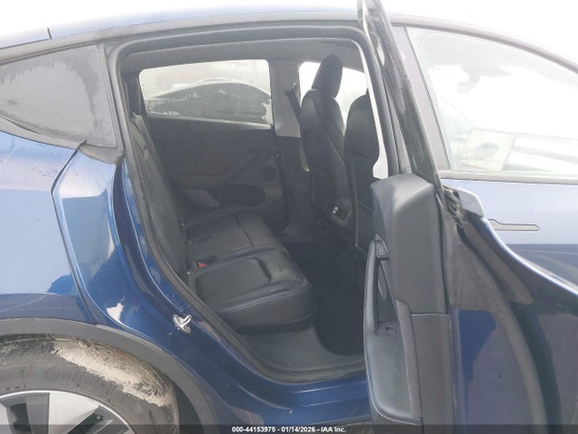 2022 TESLA MODEL Y 7SAYGDEE8NF576084 Photo 7