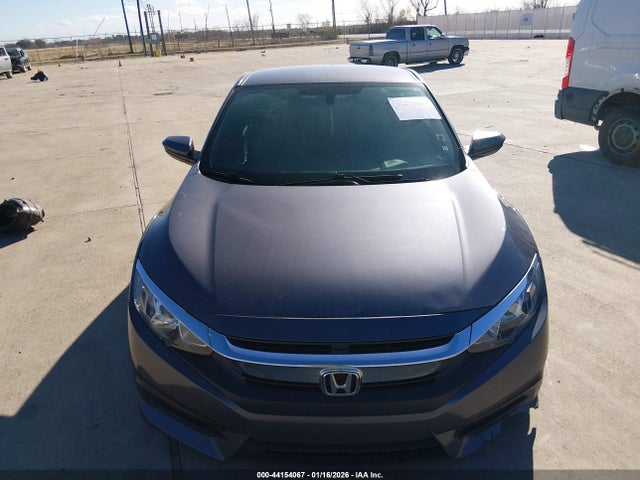 2HGFC4B52JH305368 Honda Civic Lx