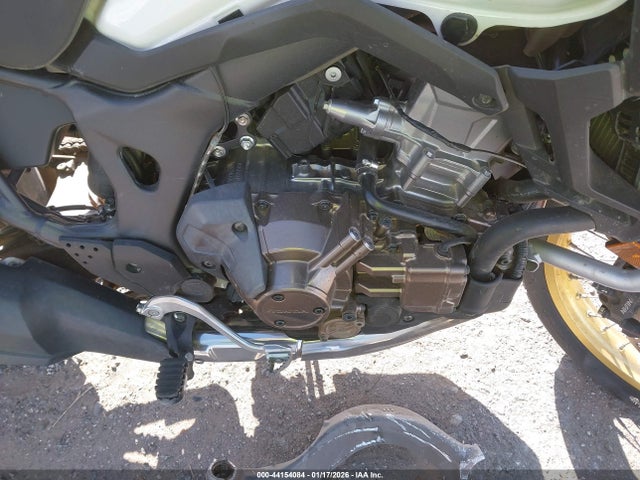 JH2SD04H0HK000519 Honda CRF1000