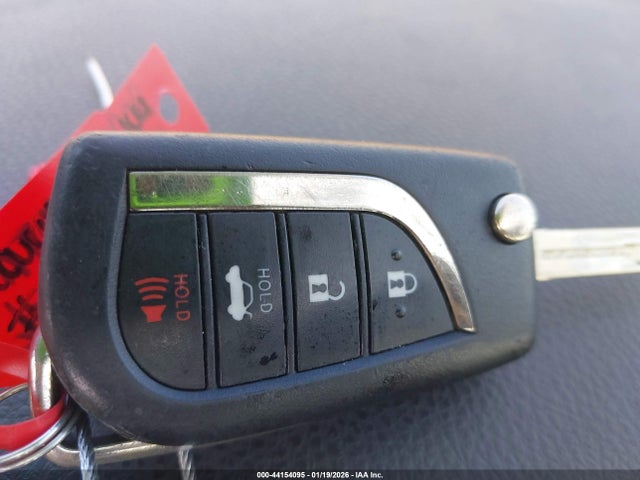 4T1G11AK5NU661729 Toyota CAMRY SE