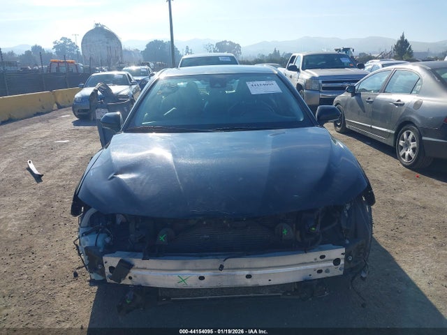 4T1G11AK5NU661729 Toyota CAMRY SE
