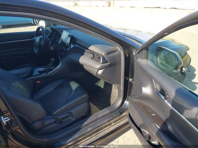 4T1G11AK5NU661729 Toyota CAMRY SE