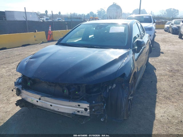 4T1G11AK5NU661729 Toyota CAMRY SE