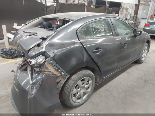 3MZBM1U76FM168173 Mazda MAZDA3