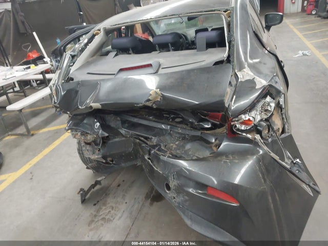 3MZBM1U76FM168173 Mazda MAZDA3