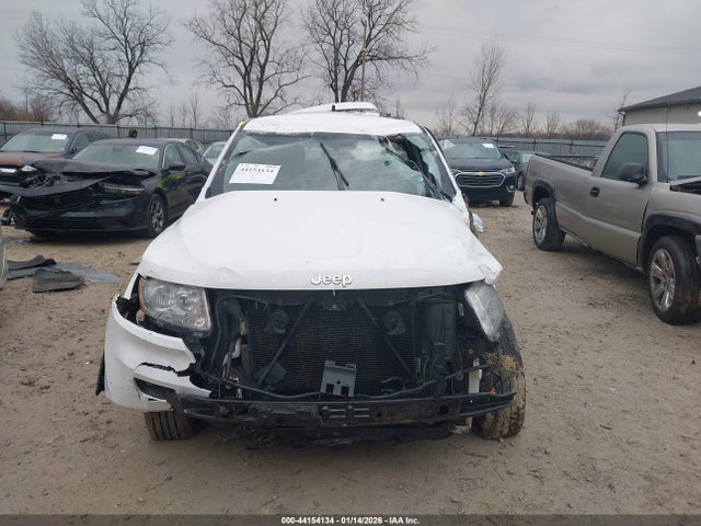 Продажа на аукционе авто 2013 Jeep Grand Cherokee Laredo, vin: 1C4RJFAGXDC576900, номер лота: 44154134