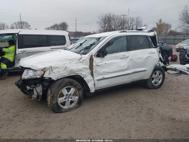 Продажа на аукционе авто 2013 Jeep Grand Cherokee Laredo, vin: 1C4RJFAGXDC576900, номер лота: 44154134