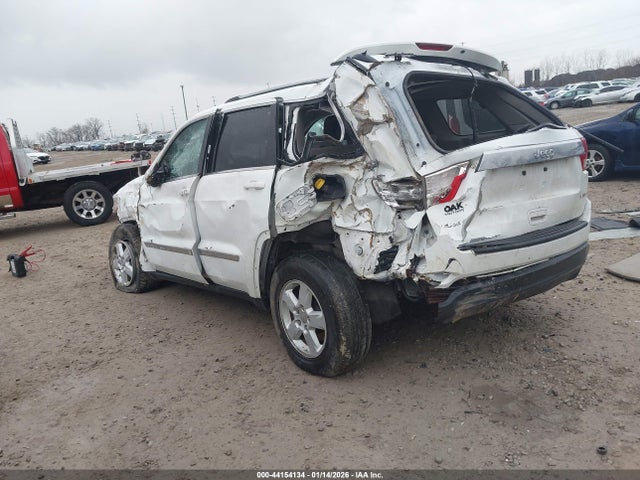 Продажа на аукционе авто 2013 Jeep Grand Cherokee Laredo, vin: 1C4RJFAGXDC576900, номер лота: 44154134