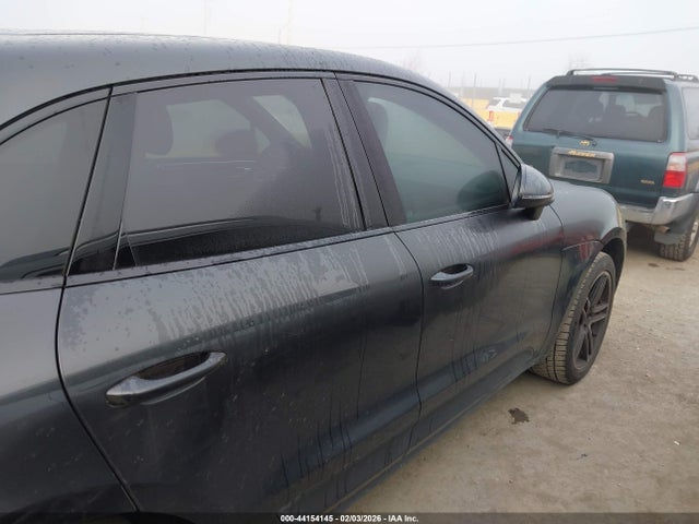 Porsche Macan 2020 WP1AA2A50LLB12161 Image 14