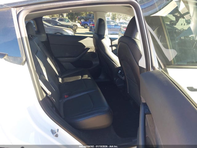 2023 TESLA MODEL Y 7SAYGDEE9PA080338 Photo 7