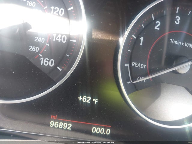 44154173 :رقم المزاد ، WBA8B9C53JEE83321 vin ، 2018 Bmw 330i مزاد بيع