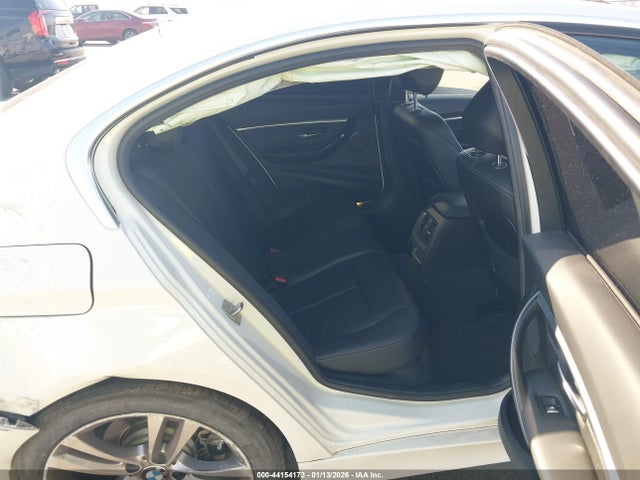 BMW 330I 2018 WBA8B9C53JEE83321 Image 8